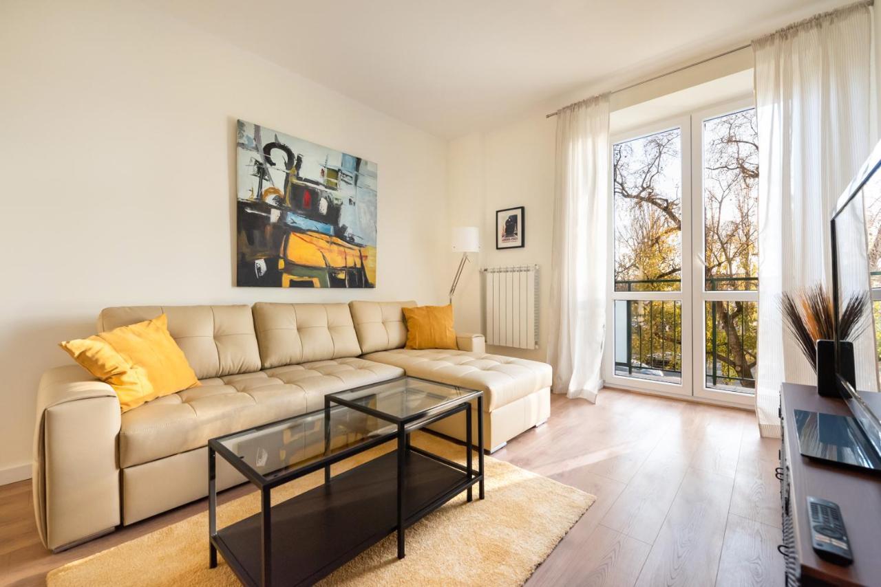 ורשה Ochota Sunny Apartment מראה חיצוני תמונה